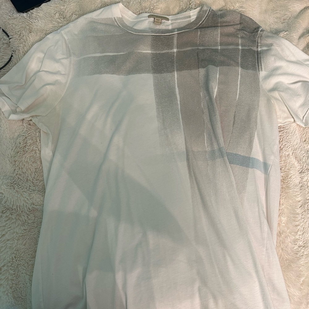 Burberry T shirt